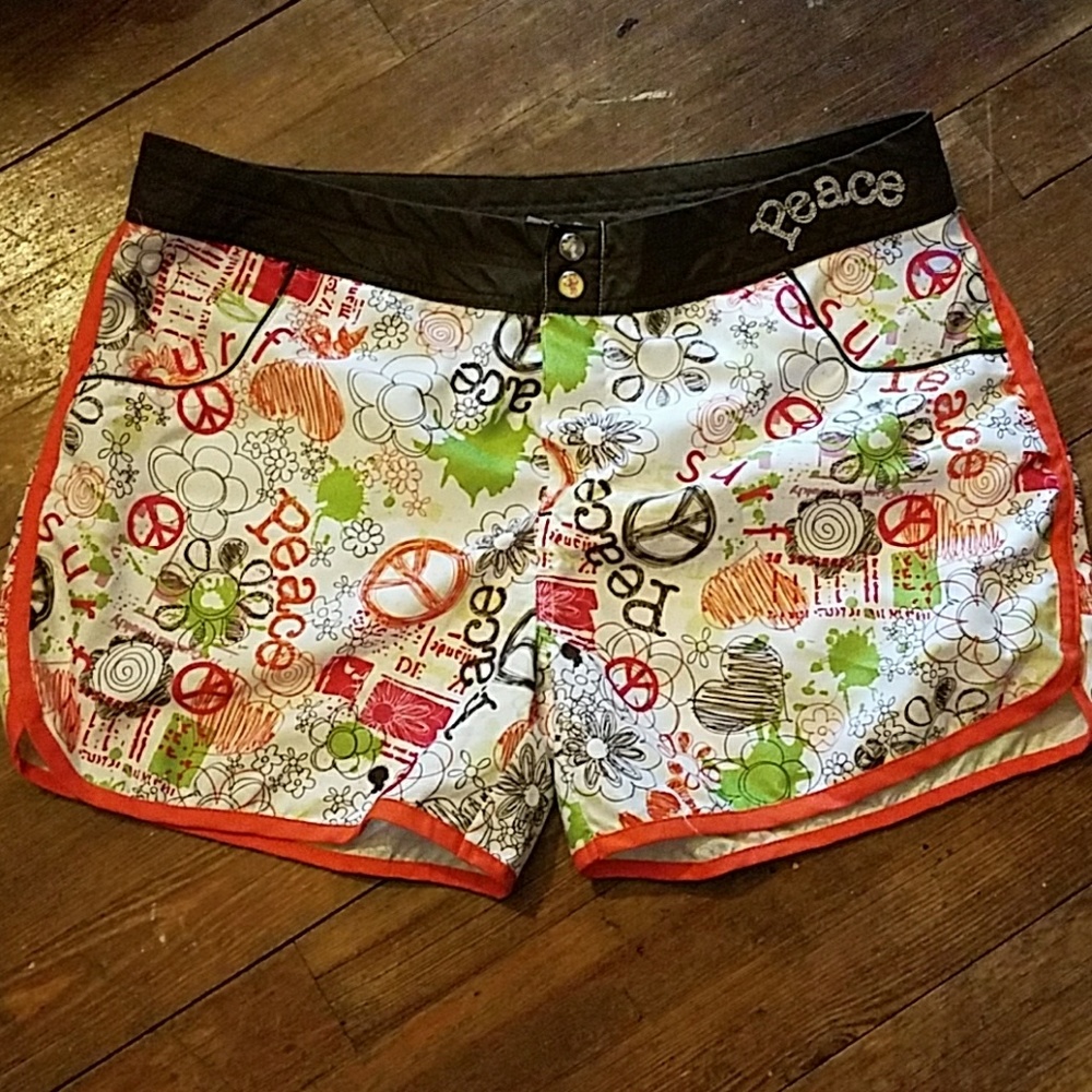Women's swimming shorts